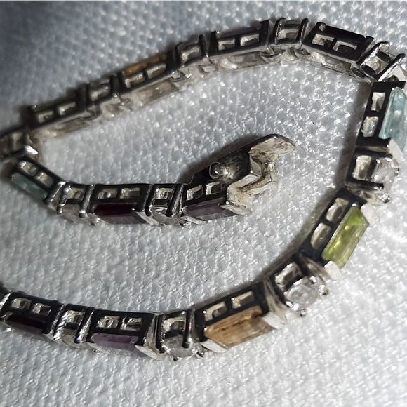 Sterling tennis bracelet with multicolored stones - Picture 4 of 9